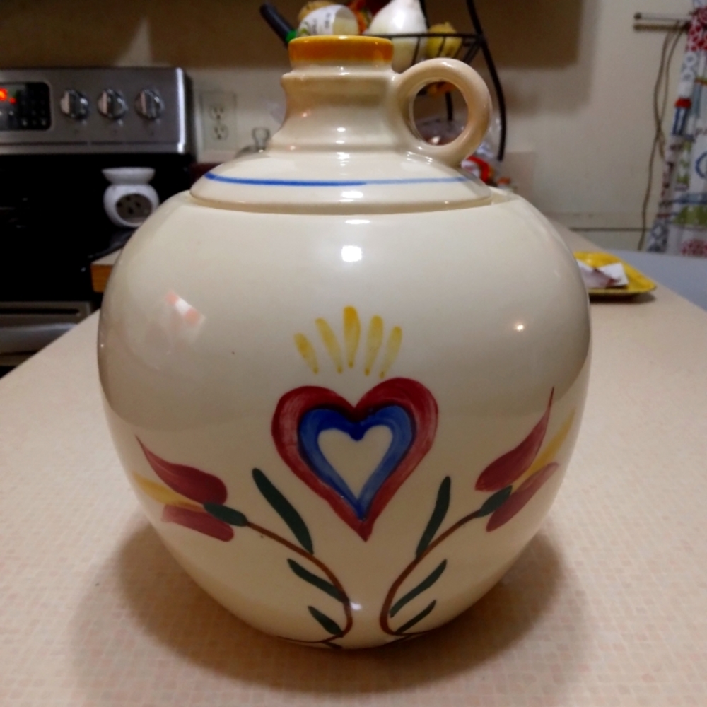 Cookie jar